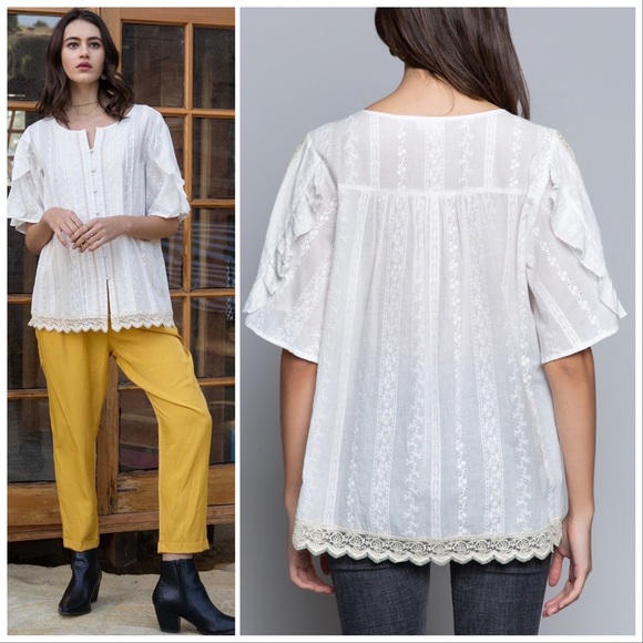 POL Touch of Lace Feminine Woven Top - Picture 3 of 9